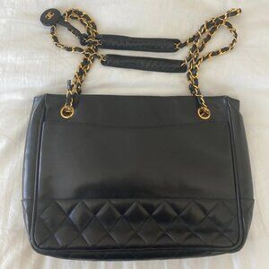 Vintage Chanel Black Lambskin Quilted Shoulder Tote – 1989–1991, Made in Italy